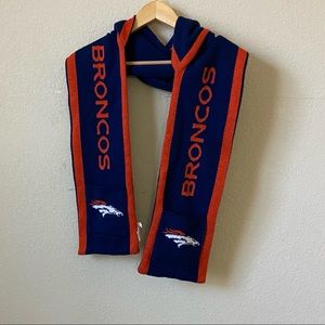 Denver Broncos scarve